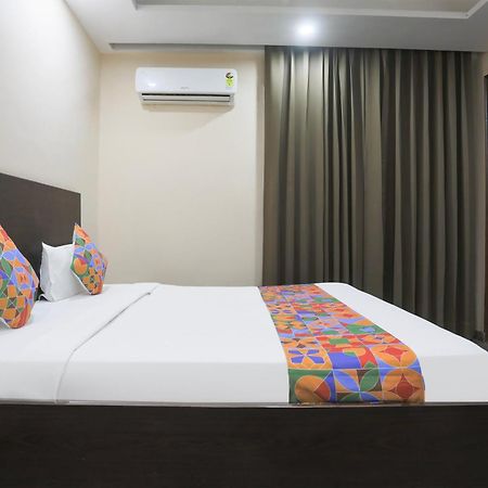 Fabhotel Bliss Premium Gurgaon Exterior photo