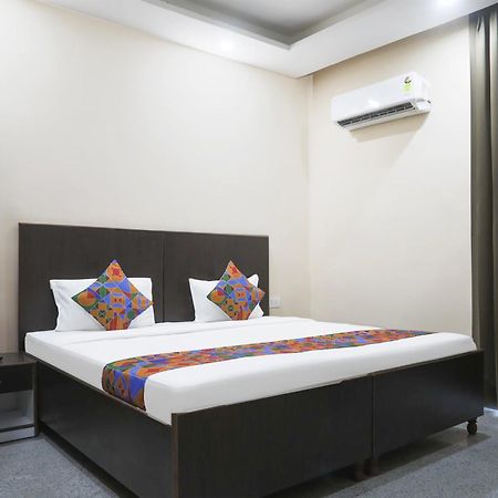 Fabhotel Bliss Premium Gurgaon Exterior photo
